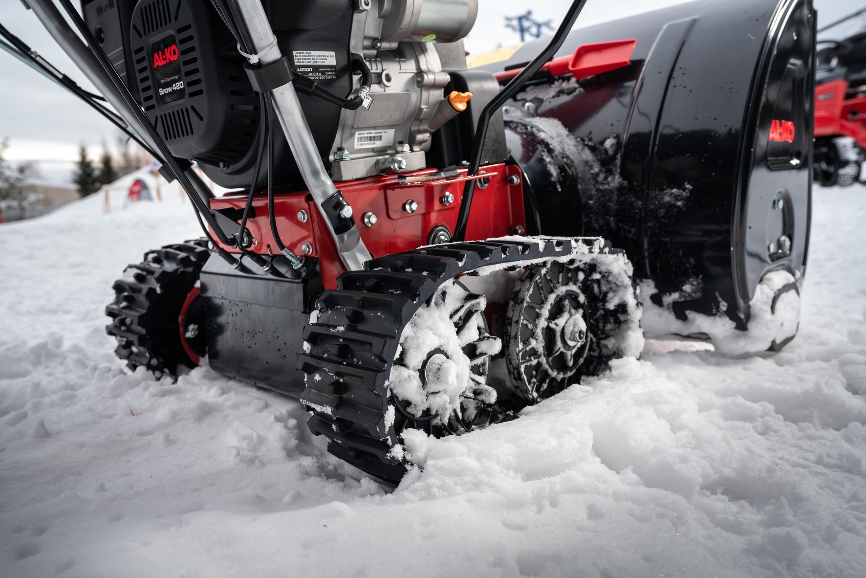 Снегоуборщик бензиновый AL-KO SnowLine 760TE