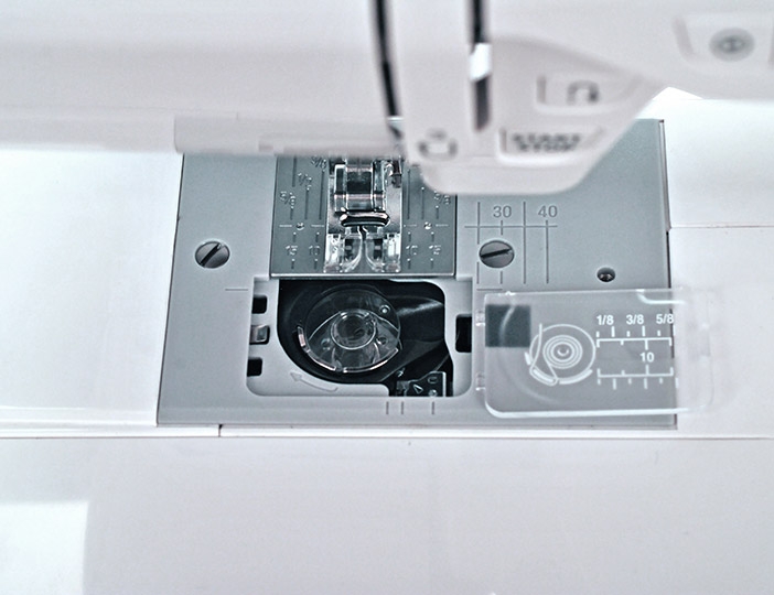 Компьютерная швейная машина Janome DC 3900