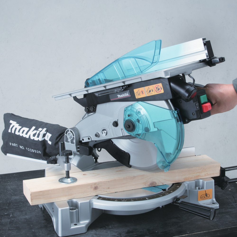 Пила торцовочная комбинированная Makita LH1040F 1650 Вт, 260 мм, 4800 об/мин