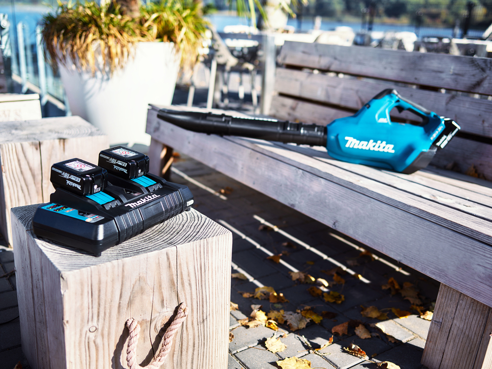 Аккумуляторная воздуходувка Makita LXT DUB362Z 18В X2, 54 м/с, 13,4 м2/мин, без акк. и З/У
