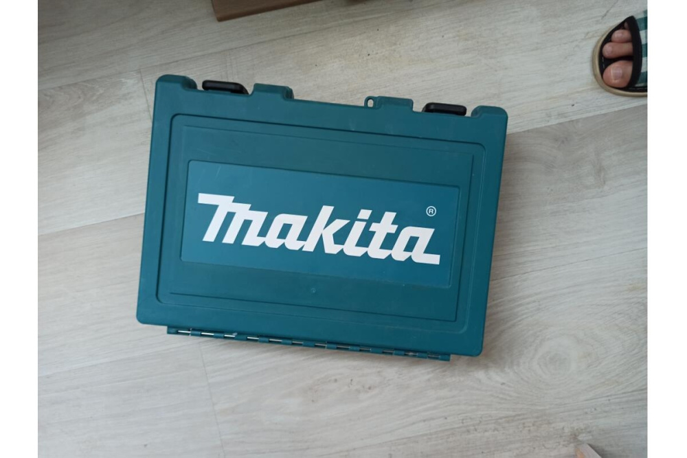 Перфоратор Makita HR2470X19 SDS+,780Вт,3реж,2.7Дж,0-4500у\м,2.6кг,чем,БЗП