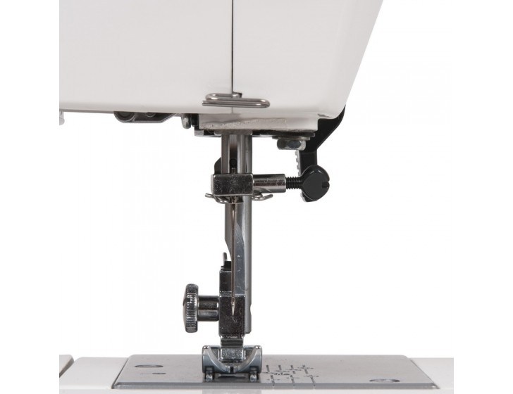 Компьютерная швейная машина Janome HD6130
