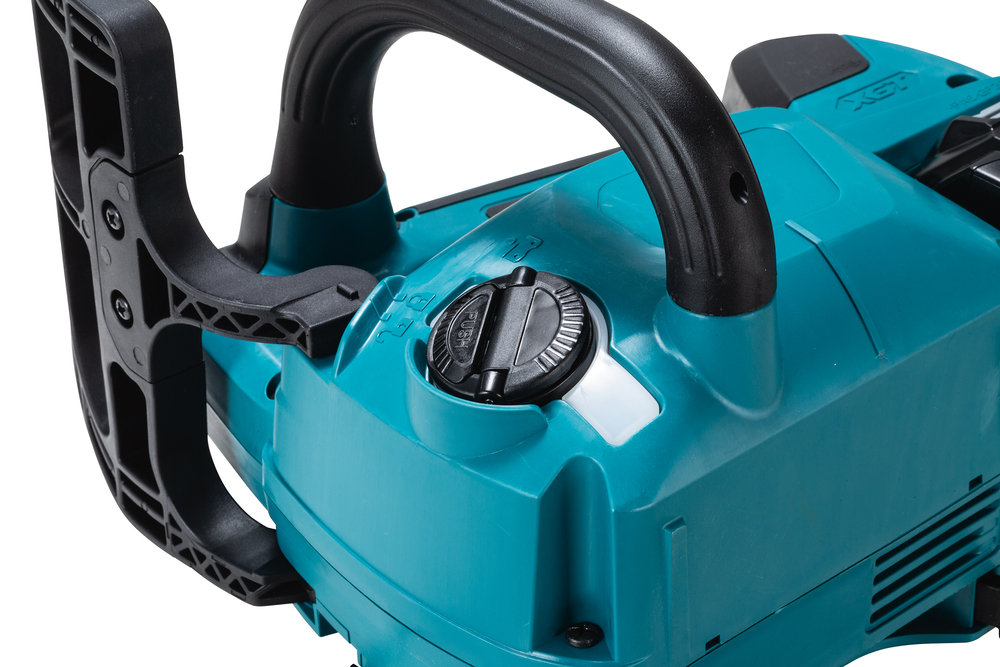 Пила цепная аккумуляторная Makita UC004GZ XGT 40v MAX, 1400 Вт, 14"/35 см, 3/8",1,1 мм, 24,8 м/с, инстр.натяжка BL, WG, без акб и ЗУ