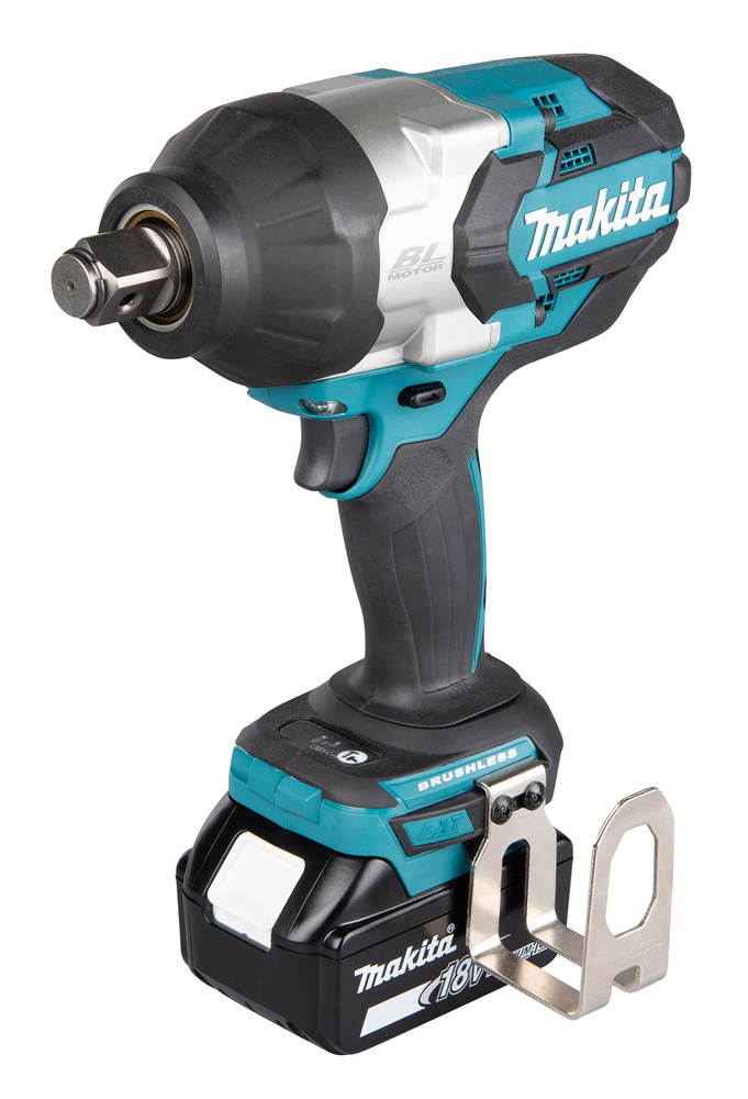 Гайковерт ударный аккумуляторный Makita DTW1001RTJ 18В, 2х5.0 Ач, 3/4\", 1 050 Нм, 0 – 1 800 об/мин