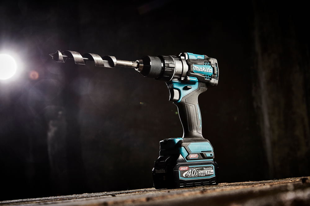 Дрель-шуруповерт аккумуляторная Makita DF001GZ XGT 40В, 140 Нм, 2600 об/мин, без акб и ЗУ