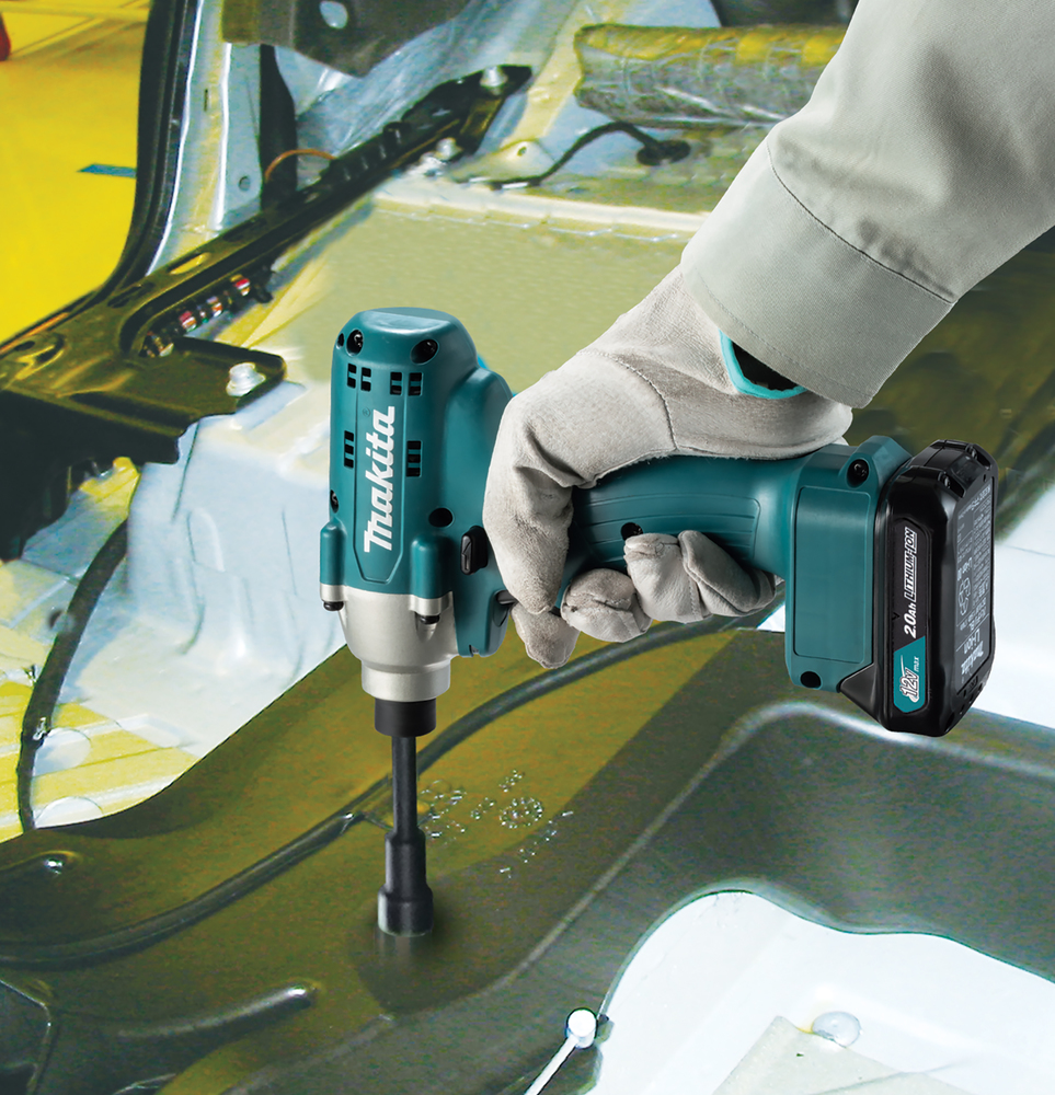 Шуруповерт ударный аккумуляторный Makita TD112DMZ CXT 12В, 135 Нм, 3000 об/мин, без акб и ЗУ