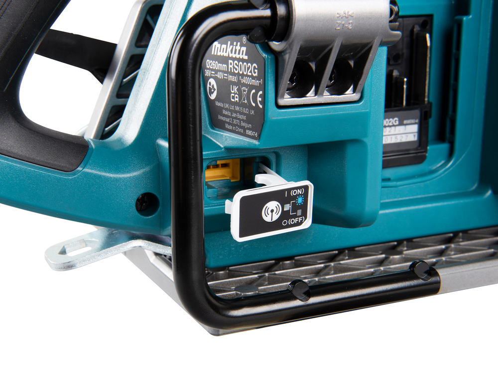 Пила дисковая аккумуляторная с задней рукояткой Makita RS002GZ XGT 40В, 260 мм, 4000 об/мин, без акб и ЗУ