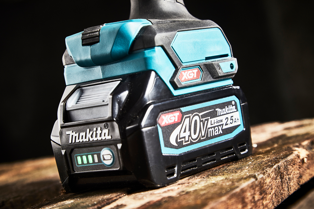 Дрель-шуруповерт аккумуляторная Makita DF001GZ XGT 40В, 140 Нм, 2600 об/мин, без акб и ЗУ