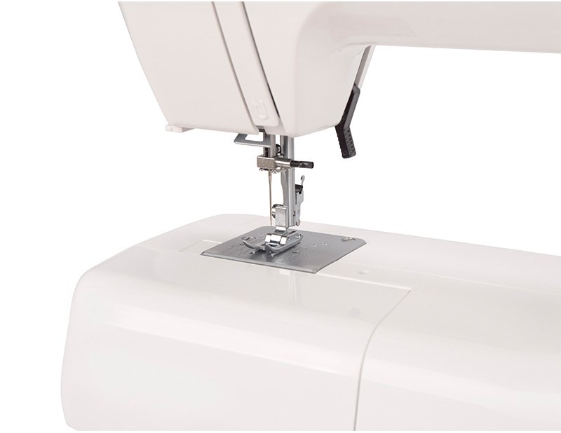 Электромеханическая швейная машина Janome Color 55