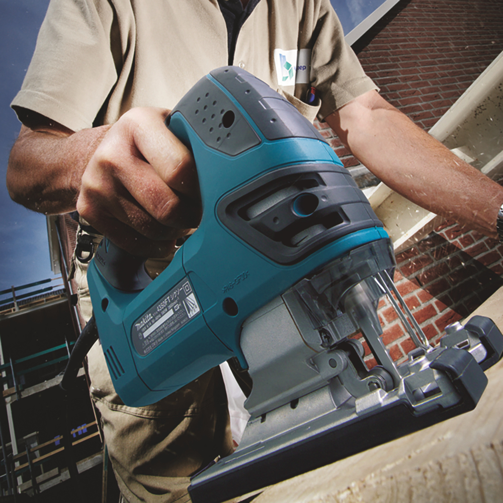 Лобзик электрический Makita 4350FCT 720 Вт, 135 мм, 800 - 2800 об/мин