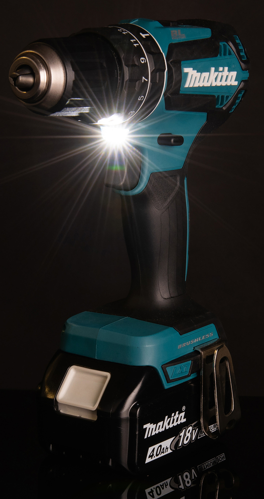 Аккумуляторная ударная дрель-шуруповерт Makita DHP485SYE 18В, 2х1,5 Ач Li-ion, 50 Нм, 1 900 об/мин