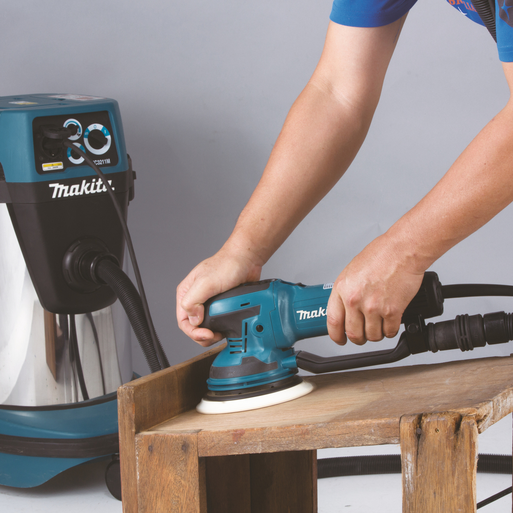 Эксцентриковая шлифовальная машина электрическая Makita BO6050J 750 Вт, 150 мм, 1600-6800 об/мин