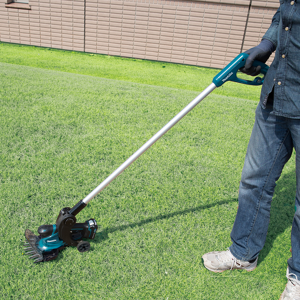 Ножницы аккумуляторные для травы Makita UM600DWAE 10.8В, 2х2.0 Ач