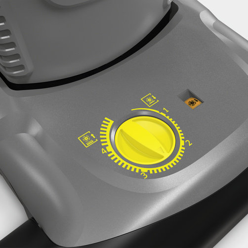 Щеточный пылесос Karcher CV 38/2 *EU
