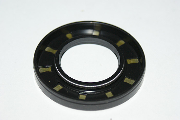 90164800 Сальник коленвала D30x55x7 NBR70 Royal Press, Mistral, HPS, насос E3, HT (GUGO01003)