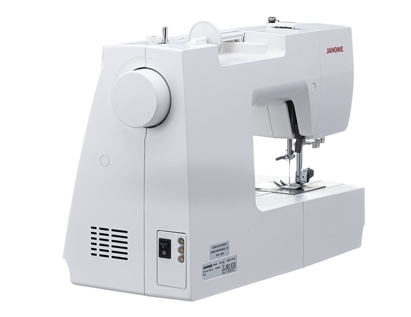 Электромеханическая швейная машина Janome Clio 325