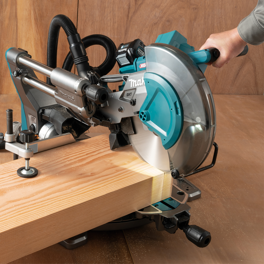 Пила торцовочная аккумуляторная консольная Makita LS004GZ01 XGT 40В BL, 260 мм, без акб и ЗУ
