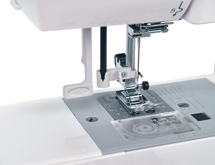 Компьютерная швейная машина Janome DC 3900