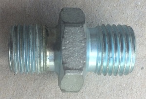 57048/Т Переходник 1/4M-1/4M