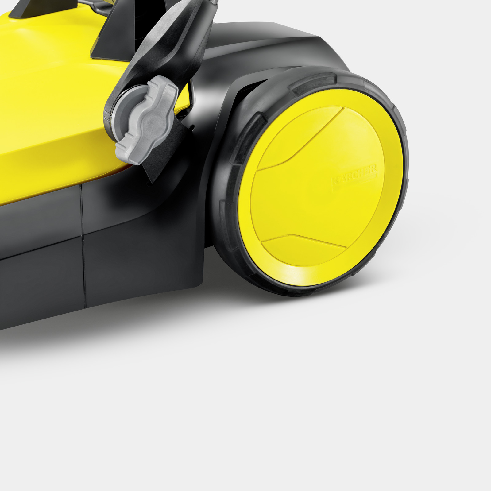 Подметальная машина Karcher S 4