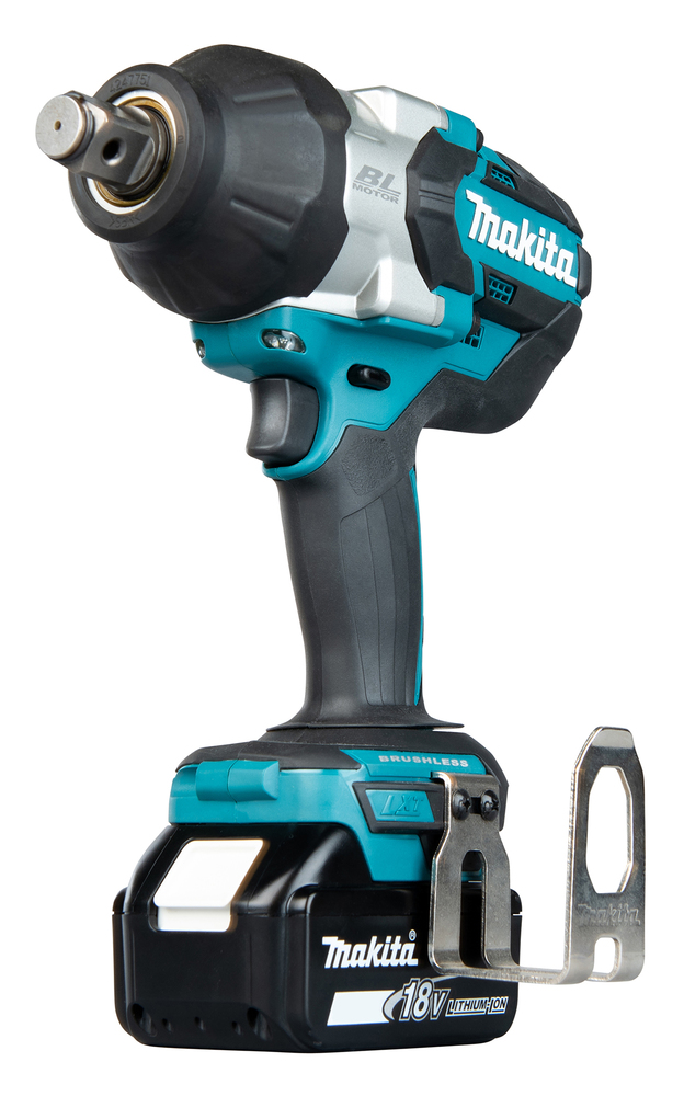 Гайковерт ударный аккумуляторный Makita DTW1001RTJ 18В, 2х5.0 Ач, 3/4\", 1 050 Нм, 0 – 1 800 об/мин