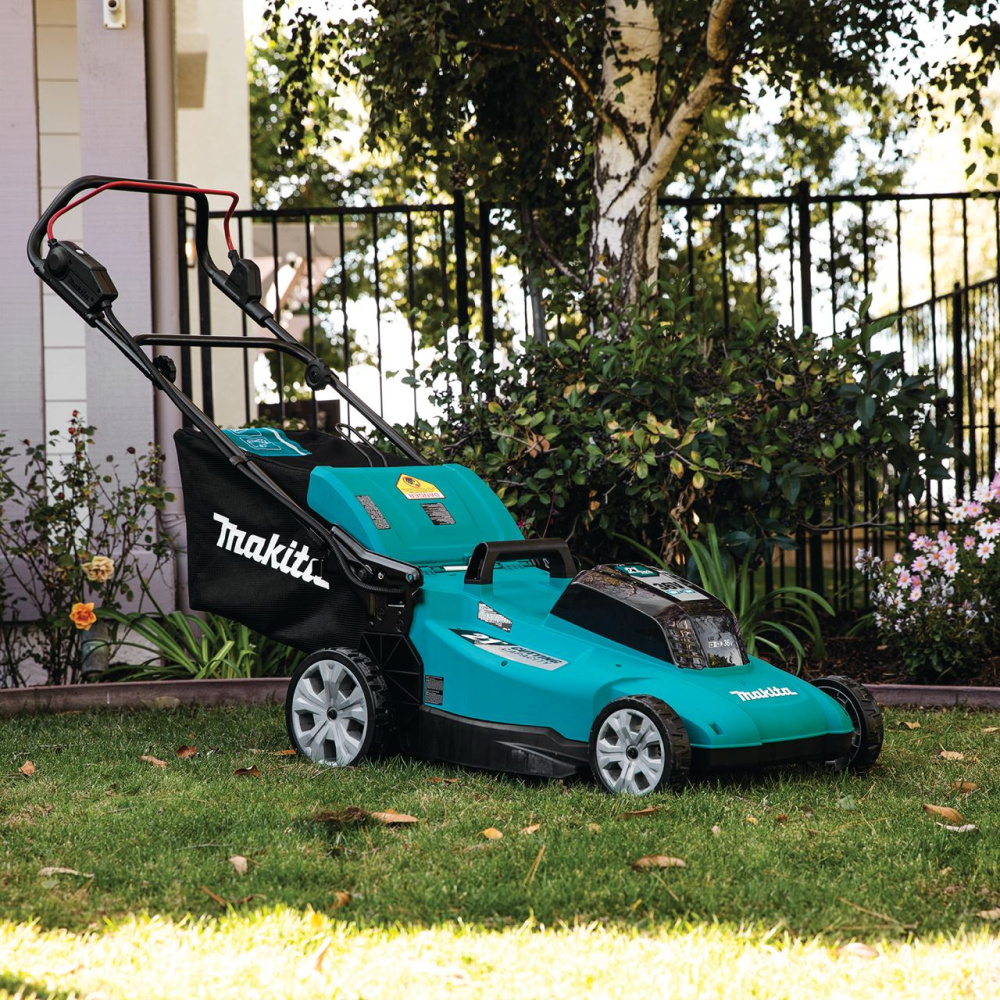 Газонокосилка аккумуляторная Makita DLM538RF LXT 860 Вт, шир.53 см, травосбор.70 л, АКБ BL1850Bx2шт., ЗУ DC18RD