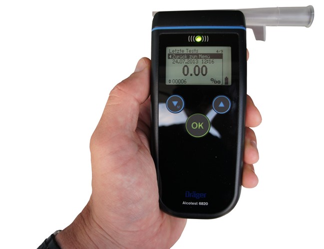 Профессиональный Алкотестер Drager Alcotest 6820 с кабелем для подключения к ПК