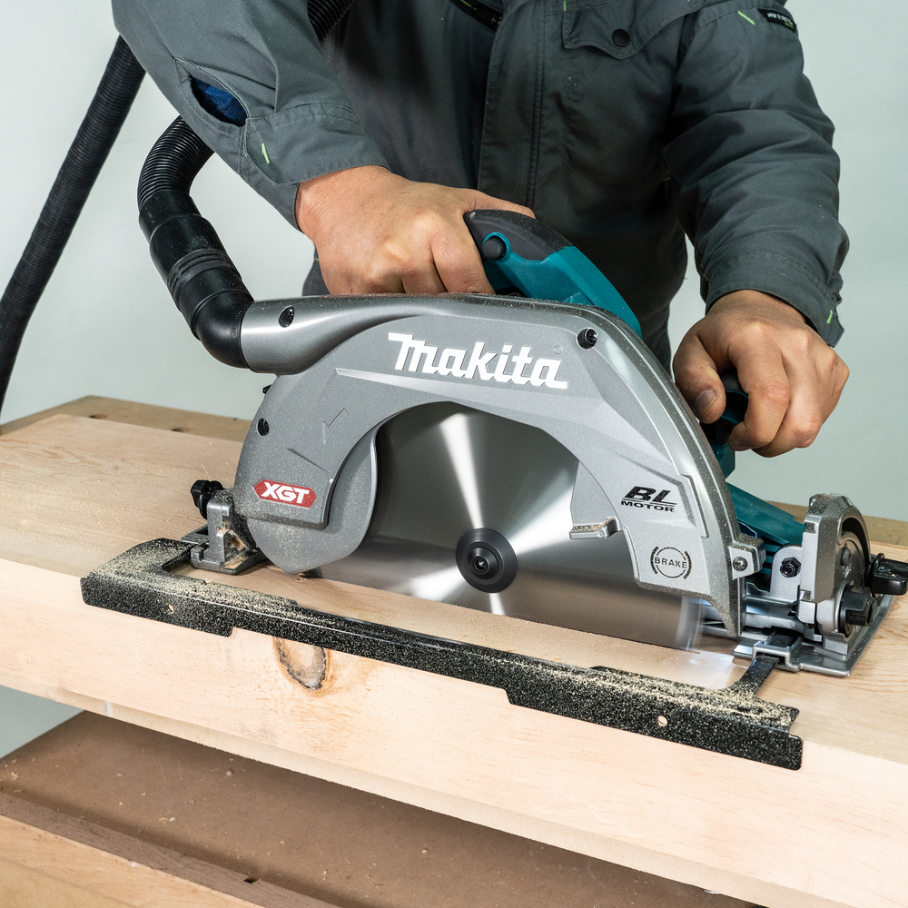 Пила дисковая аккумуляторная Makita HS011GZ XGT 40 В, 260/270 мм, 3500 об/мин, без акб и ЗУ