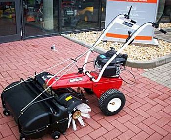 Всесезонная подметальная машина Tielbuerger TK18 B&S