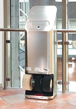 Машинка для чистки обуви HEUTE Quadro